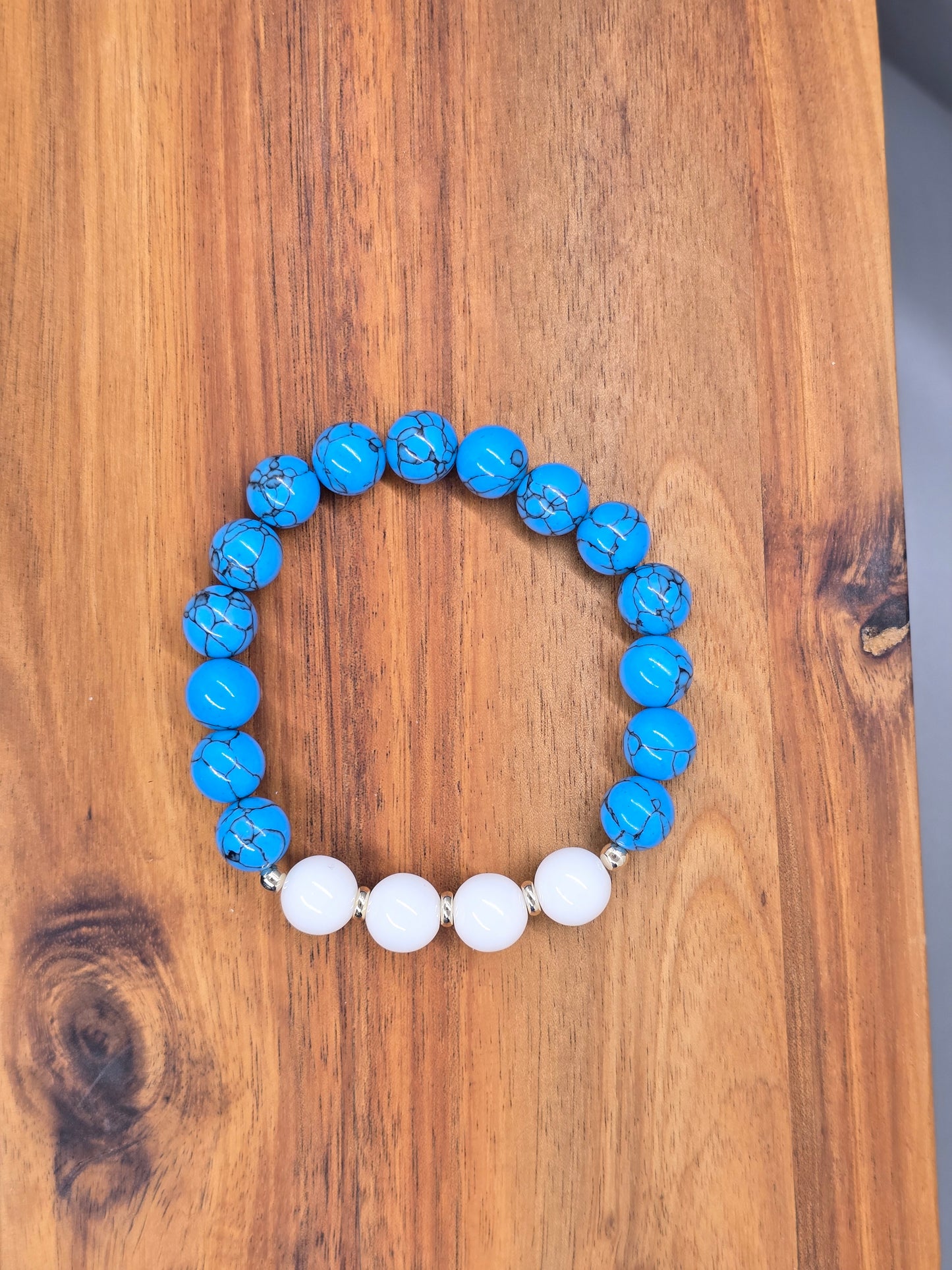 Turquoise and White Agate Bracelet